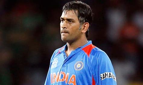 dhoni-sad - Cricket Chamber