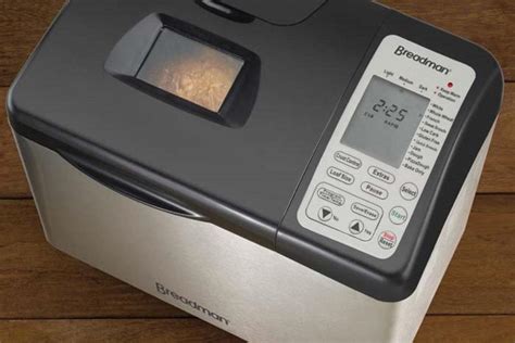 Breadman TR2500BC – Ultimate plus 2-pound convection breadmaker