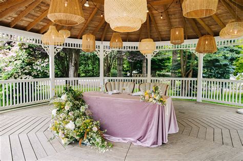 Countryside Estate Wedding Venue in Issaquah - Fox Hollow Farm