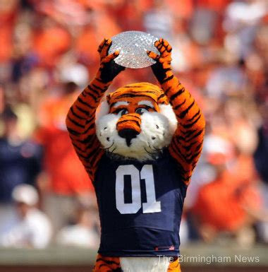 Aubie wins unprecedented seventh mascot championship | AL.com