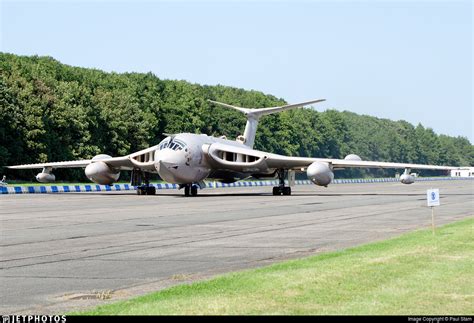 XM715 | Handley Page Victor K.2 | United Kingdom - Royal Air Force (RAF) | Paul Stam | JetPhotos