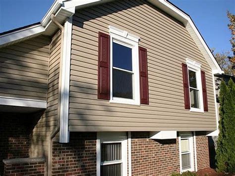 Types of Vinyl Siding: 8 Styles to Choose From (16 Photos) | Siding Authority