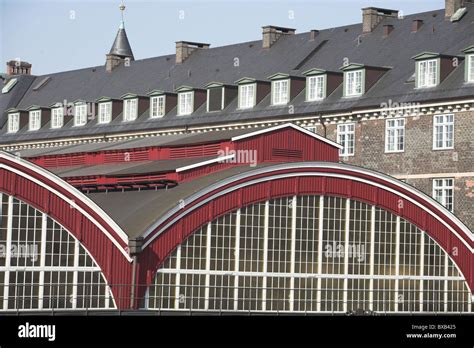 architecture of train station in copenhagen Stock Photo - Alamy