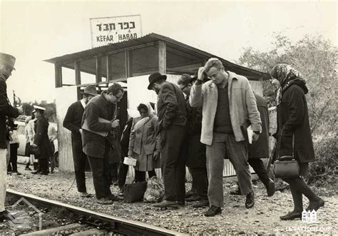 Today in Jewish History: Kfar Chabad Established - Chabad Lubavitch World Headquarters