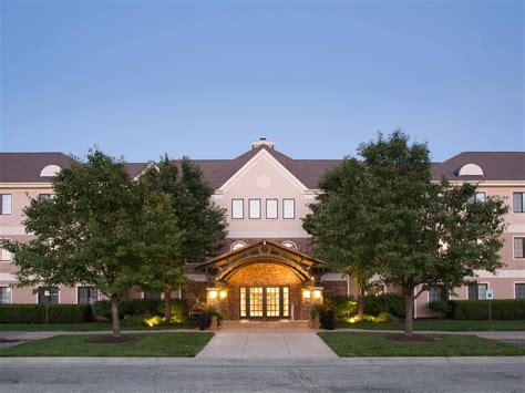 Lincoln Hotels: Staybridge Suites Lincoln I-80 - Extended Stay Hotel in Lincoln, Nebraska