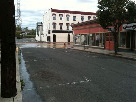 Flooding closes streets in Somerville, all major river crossings in ...