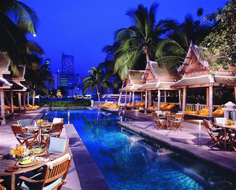 The Peninsula Bangkok | IAB Travel