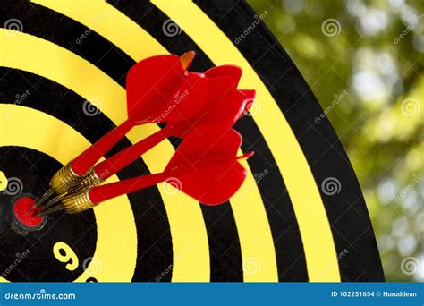 Dart Target Board, Abstract of Success Stock Photo - Image of circle, business: 102251654