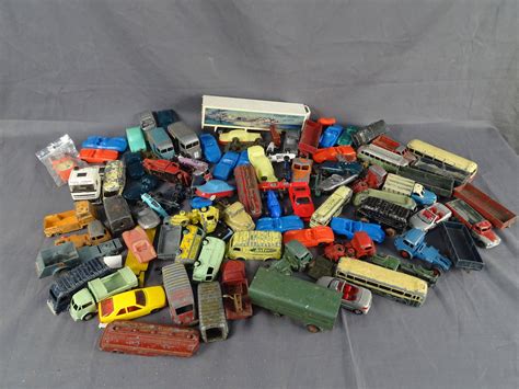 Dinky toys - Lot de Dinky et diverses marques (cij), camionnettes dans l'état , Vente aux ...