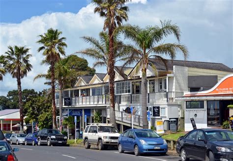 Historic Hotel at Oneroa on Waiheke Island, Auckland. Editorial Stock ...