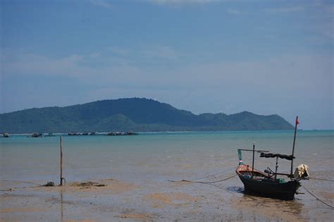 Palai Bay, Phuket | Palai Bay, Phuket | edwin.11 | Flickr