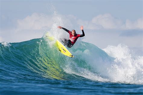 World's best storm through Round One at J-Bay Open - Wavelength Surf ...