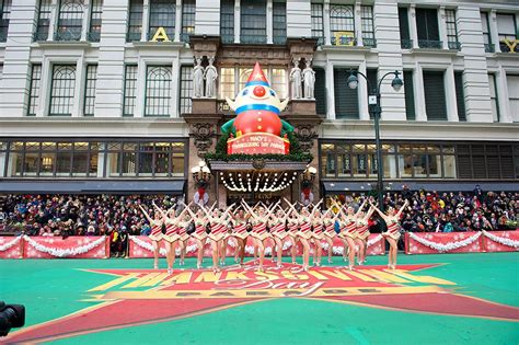 10 Helium Filled Facts About the Macy's Thanksgiving Day Parade