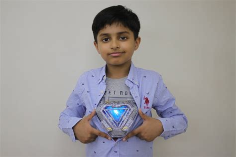 Iron Man Arc Reactor Mark 85 Cardboard Craft DIY – Sparsh Hacks