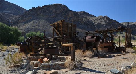 Sun To The North: Exploring the Mojave Desert: In Search Of History