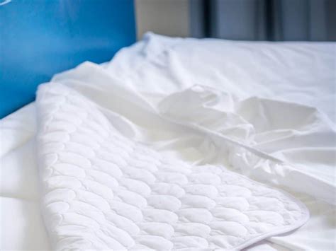 Mattress Pad vs Topper: What's the difference? - Nectar sleep