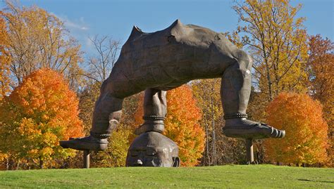 Storm King Sculpture Park Exhibits Open in the Hudson Valley – Robb Report