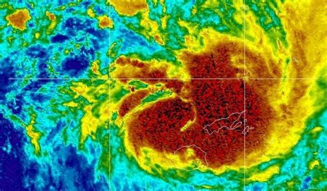 Severe flooding, powerful gusts as Cyclone Ana pounds Fiji | Newshub