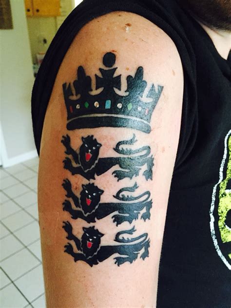 England 3 lions cricket tattoo | Lion tattoo, Leg tattoos, Tattoos