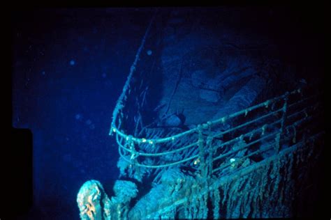 Newly released footage shows wreckage of the ‘unsinkable’ Titanic | In ...