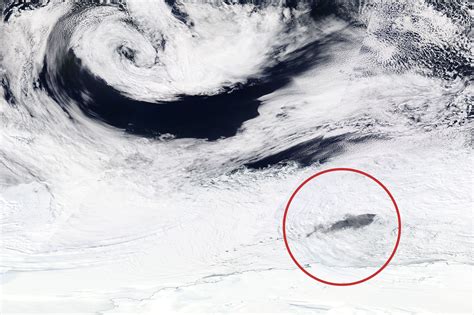 Scientists can’t explain this huge hole in Antarctica’s ice