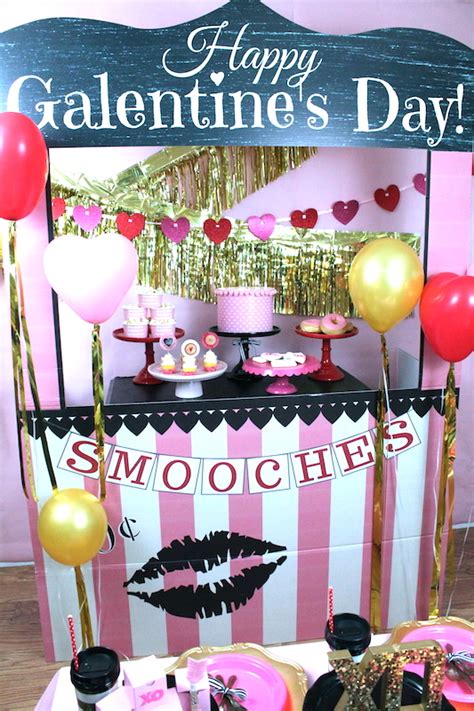 Galentine's Day Party! | Valentine Party Ideas - LAURA'S little PARTY