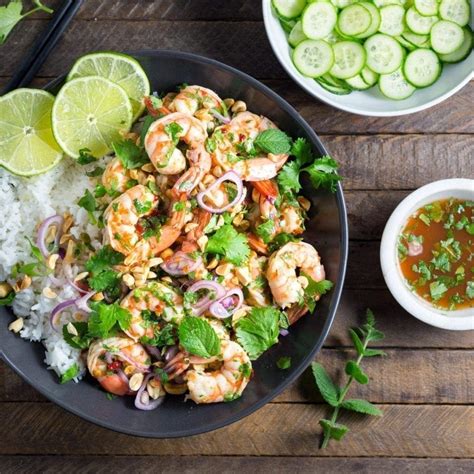 Quick Spicy Thai Shrimp Salad - Nerds with Knives