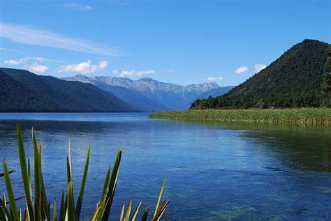 Best Nelson Lakes National Park Stock Photos, Pictures & Royalty-Free ...