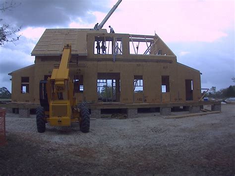 SIP house taking shape – Lowcountry Home built with SIPS