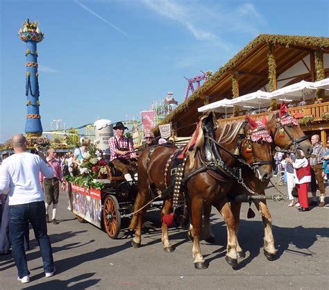 Cannstatter Volksfest | Thirsty Swagman