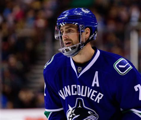 Vancouver Canucks Player Season Evaluation: Dan Hamhuis