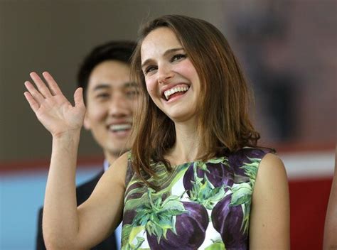 Natalie Portman Encourages Harvard Students to ''Accept Your Lack of ...