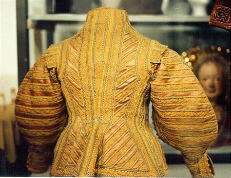 Womens Doublet Silk 1600's Back Full 17th Century Clothing, 17th Century Fashion, Renaissance ...