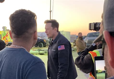 SpaceX CEO Elon Musk greets Starship Career Day hopefuls at festive event