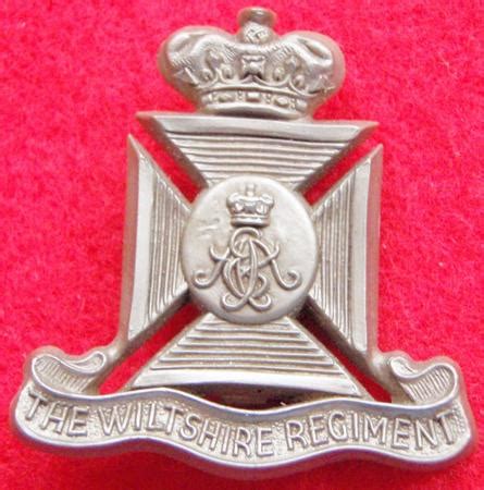 British Army Badges | Wiltshire Regt Plastic Cap Badge