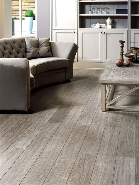 Quick-Step Perspective 'Light grey varnished oak' (UL1304) Laminate ...