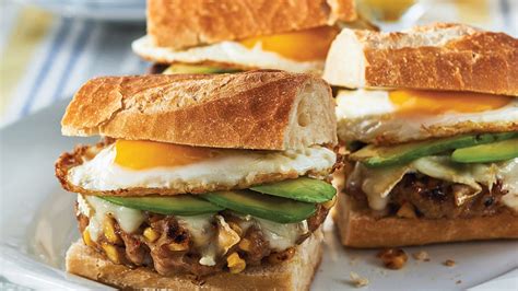 Sausage, Brie & Avocado Breakfast Sandwich - Safeway