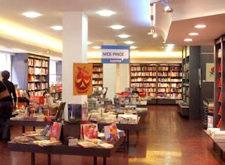 Bookstore Guide: Hugendubel Bookshop, Munich