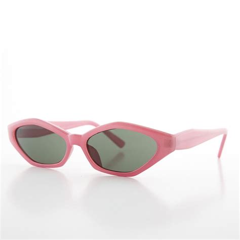 pink cat eye women's sunglass | Sunglasses, Cat eye sunglasses, Sunglasses women