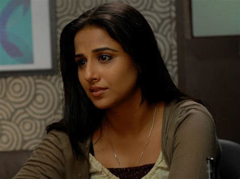 Vidya Balan turns a criminal in 'Kahaani 2', reveals the teaser poster ...