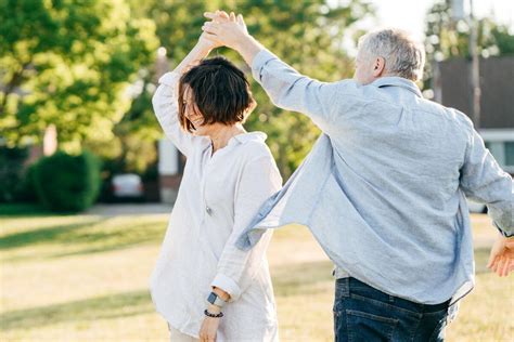 40 Tips For Successful Dating In Your 50s After Divorce