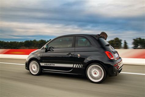 New Abarth 695 Esseesse Unveiled With Exclusive Looks, Familiar 177-HP Turbo-4 - autoevolution