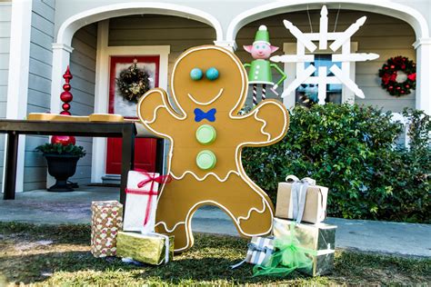 DIY Front Yard Gingerbread Man | Christmas yard decorations, Christmas ...