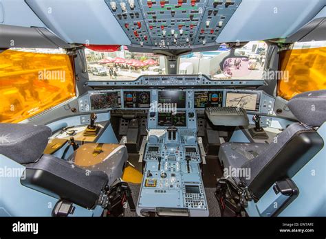 Interior view of the cockpit of the Qatar Airways Airbus A350-900 Stock ...