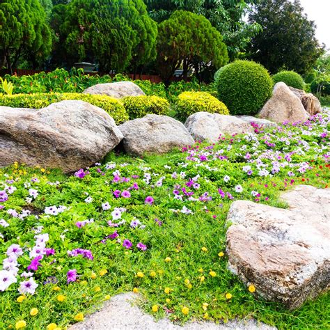 Boulders For Landscaping / Landscape Boulder Placement Portland Oregon / Plants include junipers ...