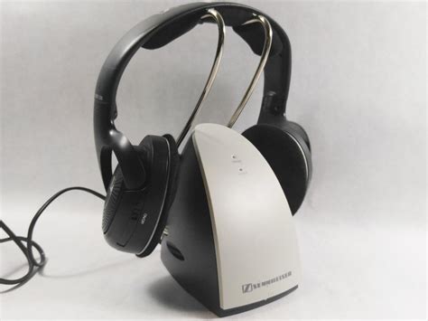 Sennheiser RS 120 Repair Help: Learn How to Fix It Yourself.