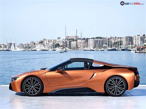 BMW i8 Roadster Photo Gallery