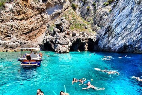 Capri and Blue Grotto Cruise with Swimming 2024 - Sorrento