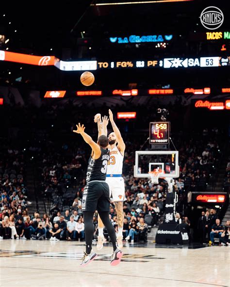 Knicks on the Court: December 29 at Spurs Photo Gallery | NBA.com