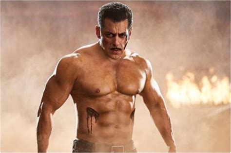 Salman Khan Flaunts His Ripped Body in Dabangg 3 Throwback Pic